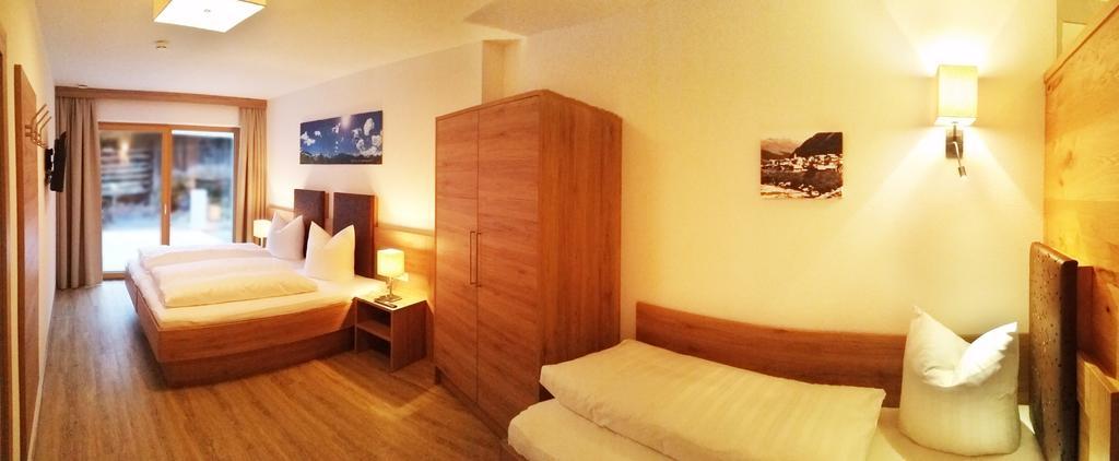 Apart Viva Ischgl Room photo